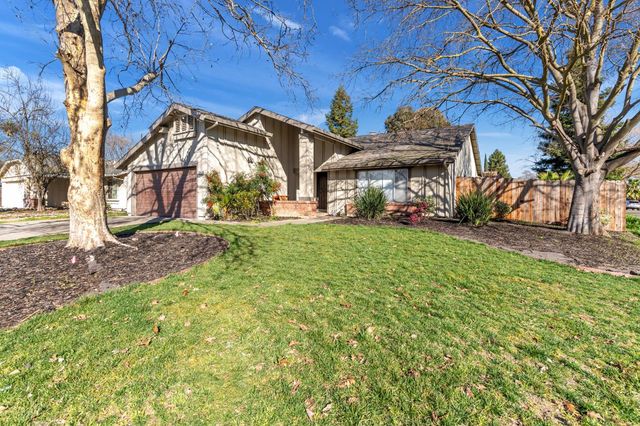 3046 Bridgeford Dr, Sacramento, CA 95833
