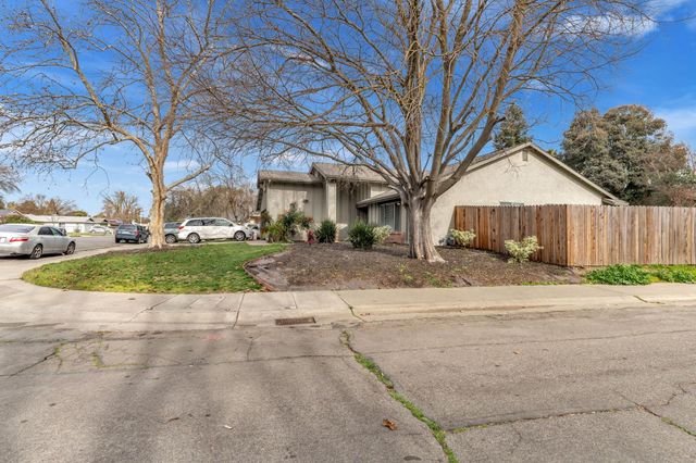 3046 Bridgeford Dr, Sacramento, CA 95833