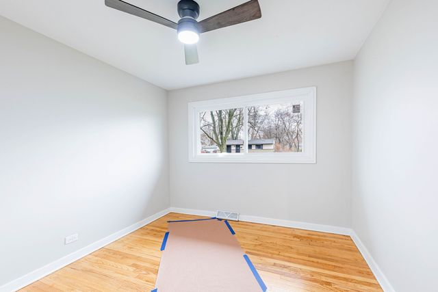 16309 Plymouth Drive, Markham, IL 60428