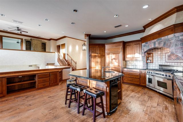 492 Prairie Grove Road, Valley View, TX 76272