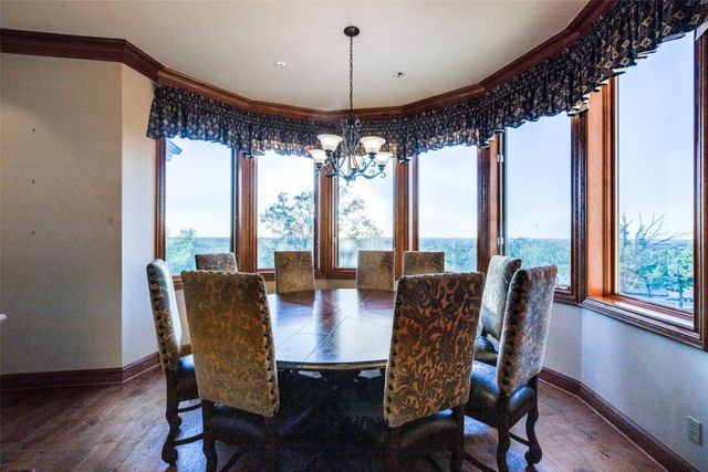 492 Prairie Grove Road, Valley View, TX 76272