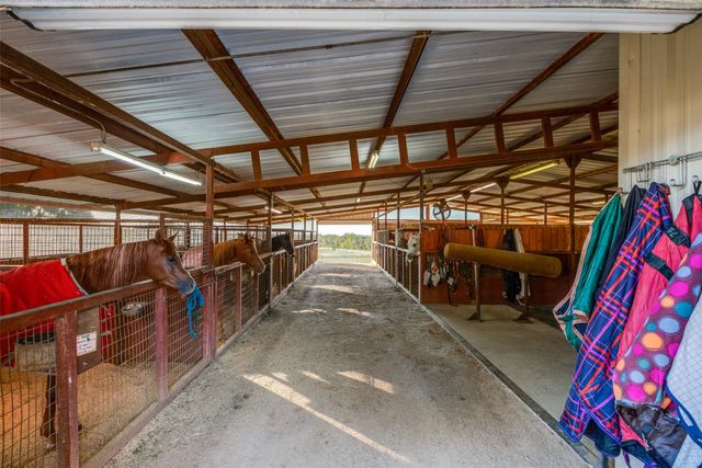 492 Prairie Grove Road, Valley View, TX 76272