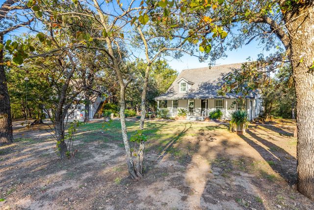 492 Prairie Grove Road, Valley View, TX 76272