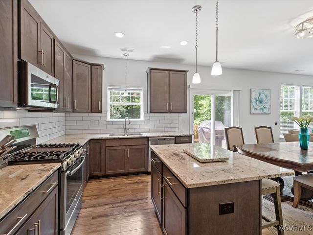 6706 Alabaster Ln, North Chesterfield, VA 23234