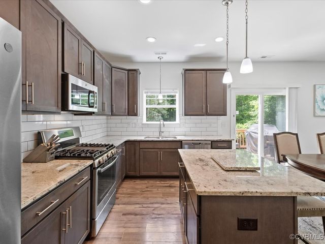 6706 Alabaster Ln, North Chesterfield, VA 23234