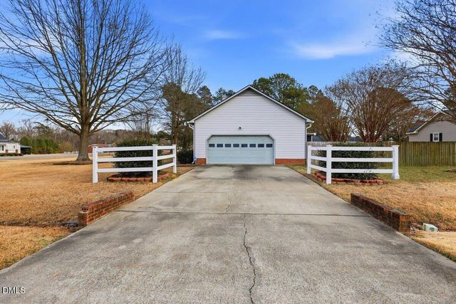 101 Shilou Drive, Pikeville, NC 27863