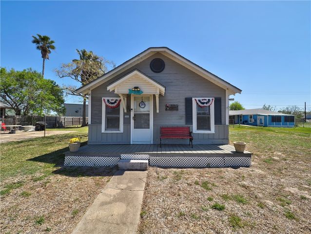 1139 S Houston St, Aransas Pass, TX 78336