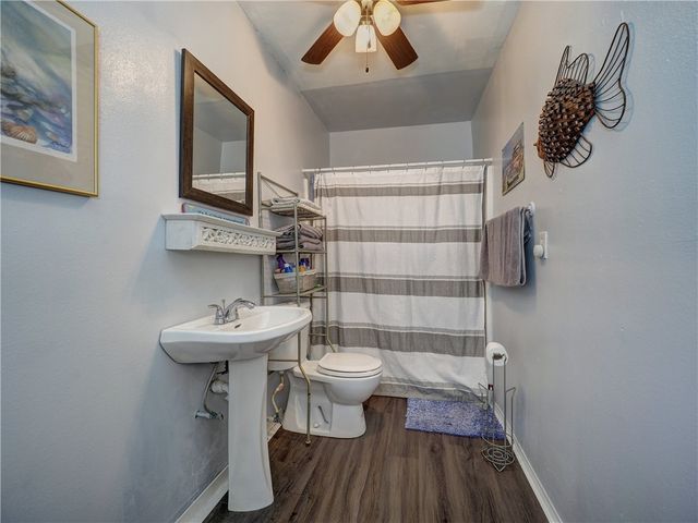 1139 S Houston St, Aransas Pass, TX 78336