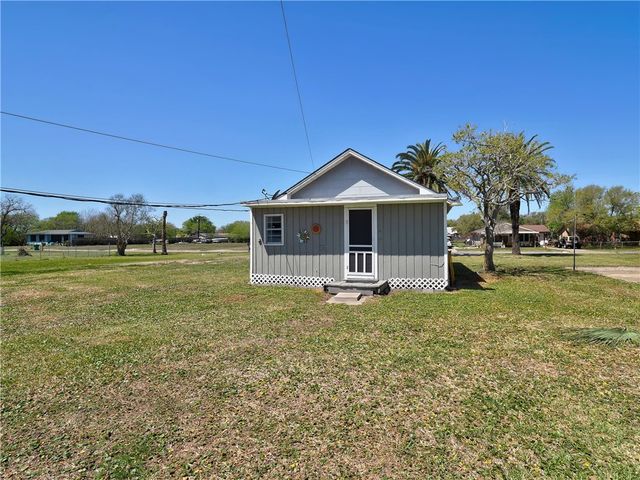 1139 S Houston St, Aransas Pass, TX 78336