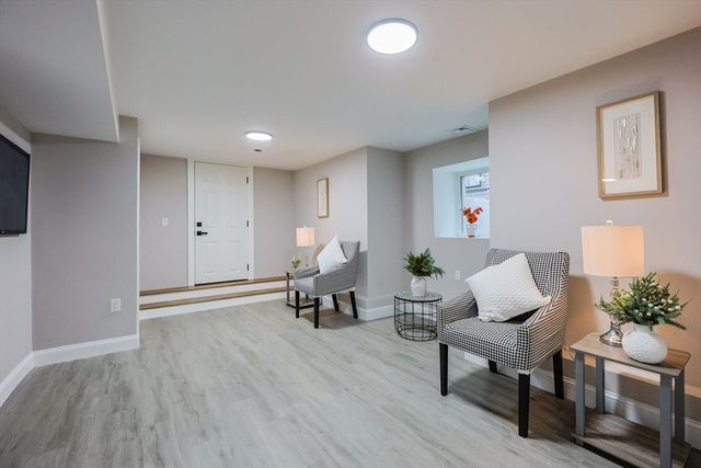 11 Watson St 1, Somerville, MA 02144