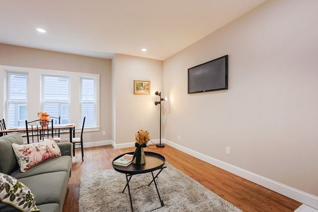 11 Watson St 1, Somerville, MA 02144