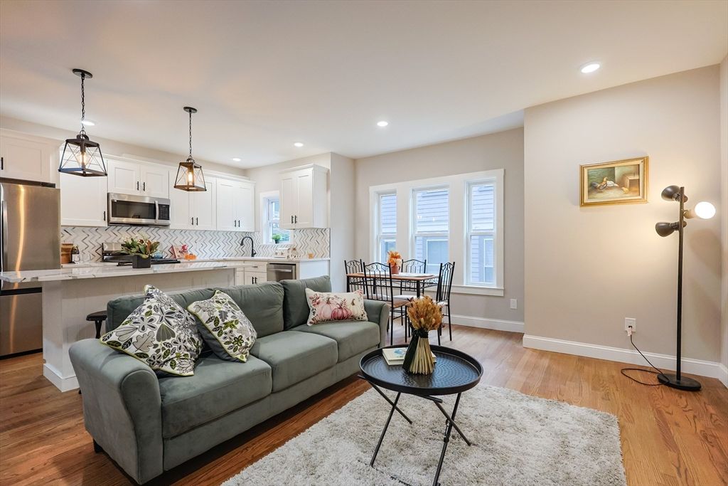 11 Watson St 1, Somerville, MA 02144