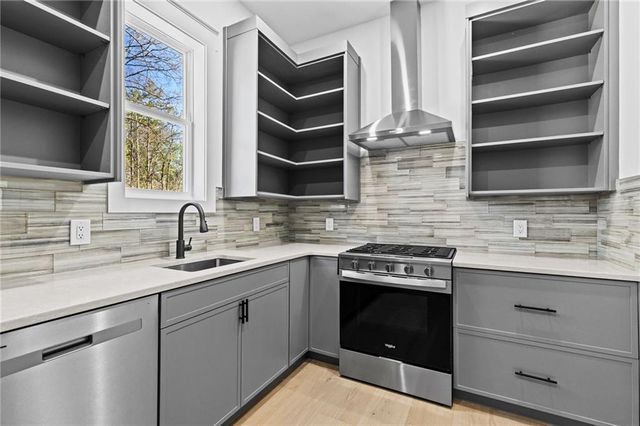 6996 Deaton Henry Road, Flowery Branch, GA 30542