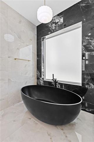 6996 Deaton Henry Road, Flowery Branch, GA 30542