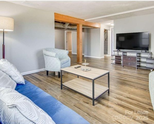 561 Depot Street, Asheville, NC 28801