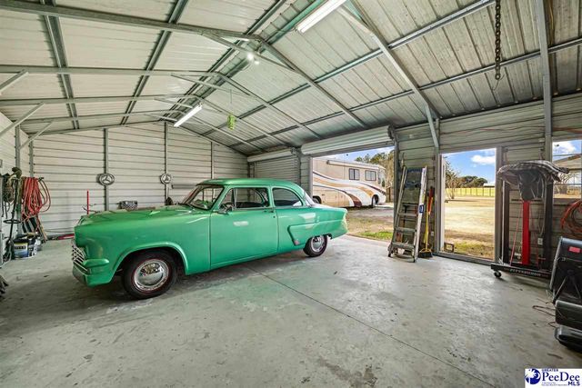 3017 Barrineau Rd, Lake City, SC 29560