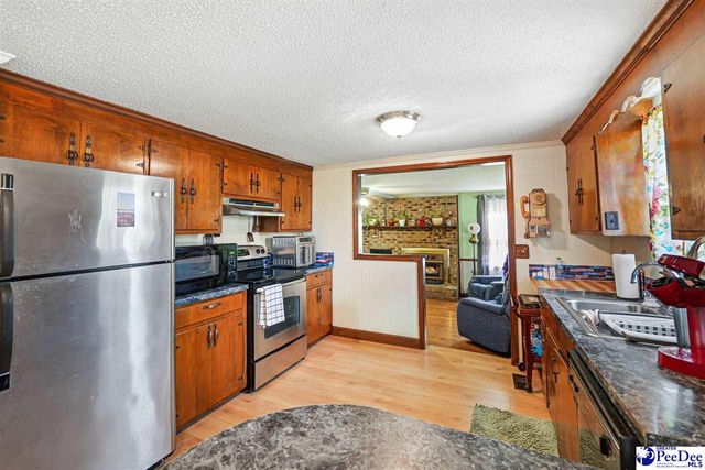 3017 Barrineau Rd, Lake City, SC 29560