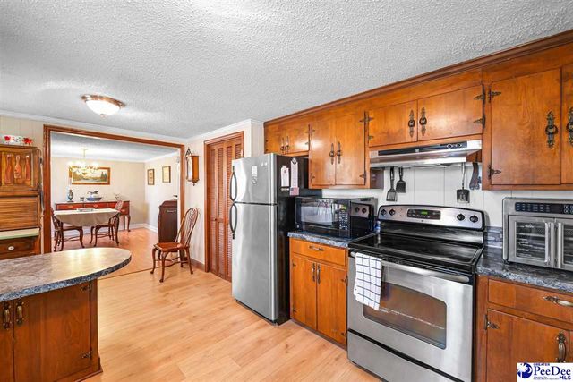 3017 Barrineau Rd, Lake City, SC 29560