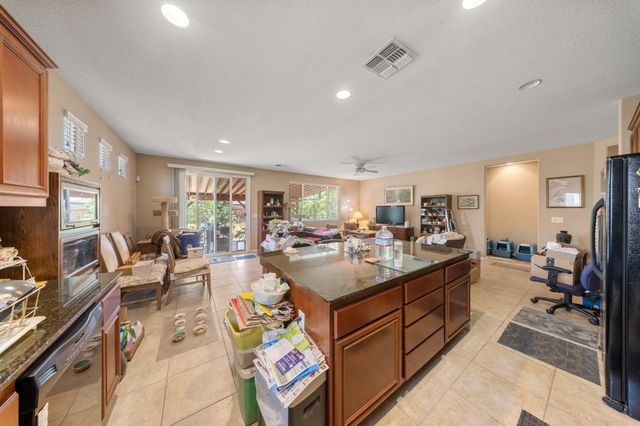 1320 Camilla St, Manteca, CA 95337