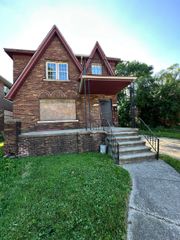 15043 Holmur Street, Detroit, MI 48238