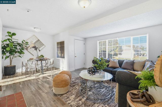 1035 Orange st, Concord, CA 94518