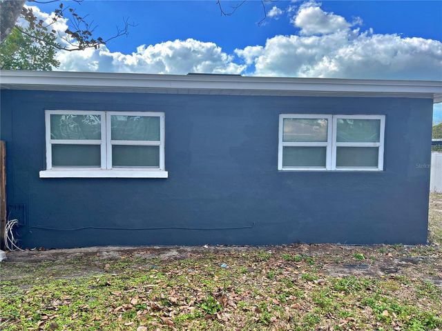 72 LAKE SHORE DRIVE, Palm Harbor, FL 34684