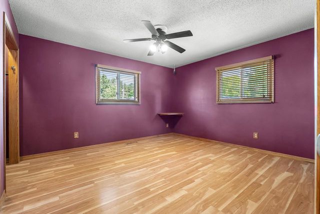 1527 Holley STREET, Holmen, WI 54636