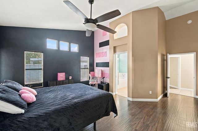 6705 Tiber River Lane, Bakersfield, CA 93308