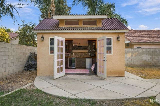 6705 Tiber River Lane, Bakersfield, CA 93308
