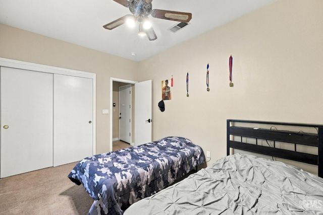 6705 Tiber River Lane, Bakersfield, CA 93308