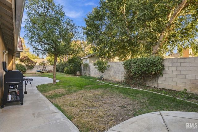 6705 Tiber River Lane, Bakersfield, CA 93308