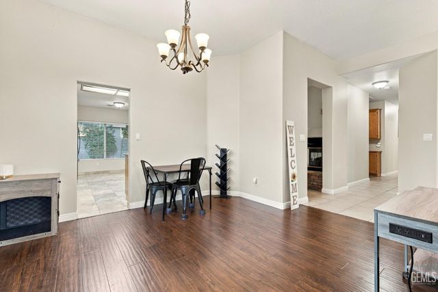 6705 Tiber River Lane, Bakersfield, CA 93308