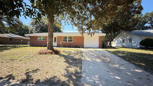 6 NW Chelsea Drive, Fort Walton Beach, FL 32547