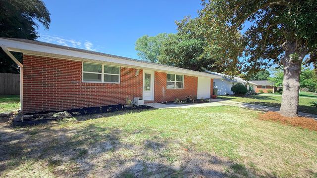 6 NW Chelsea Drive, Fort Walton Beach, FL 32547