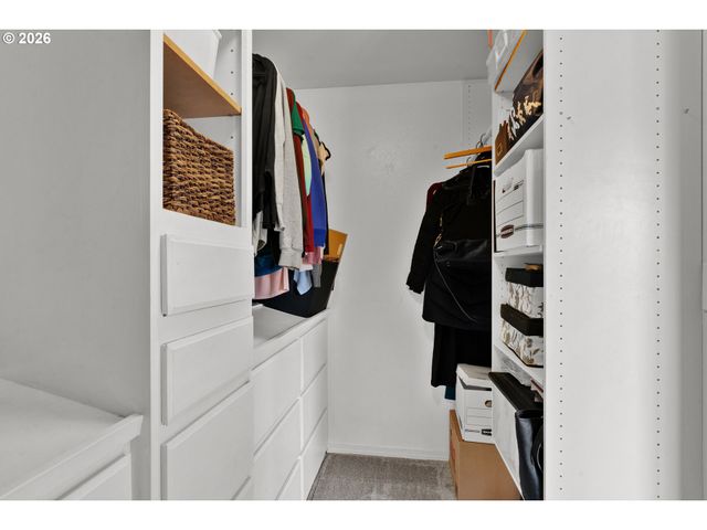 6050 PEBBLE Ct, Springfield, OR 97478