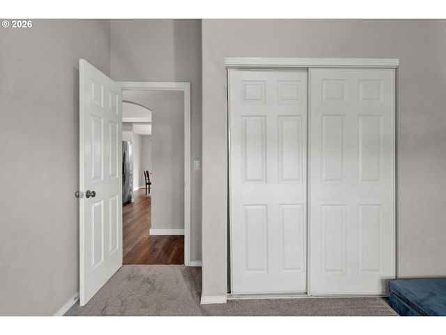 6050 PEBBLE Ct, Springfield, OR 97478