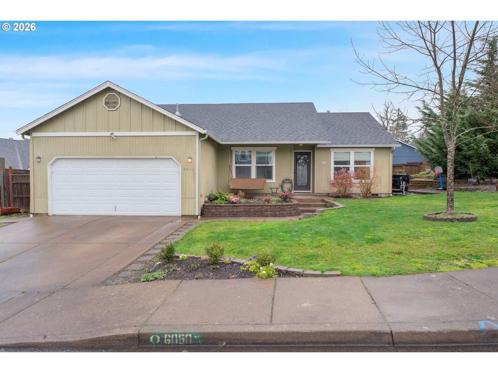 6050 PEBBLE Ct, Springfield, OR 97478