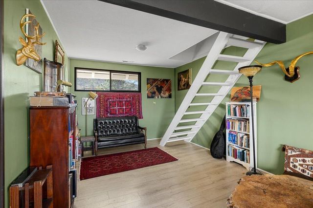 345 Carmen Road, Talent, OR 97540