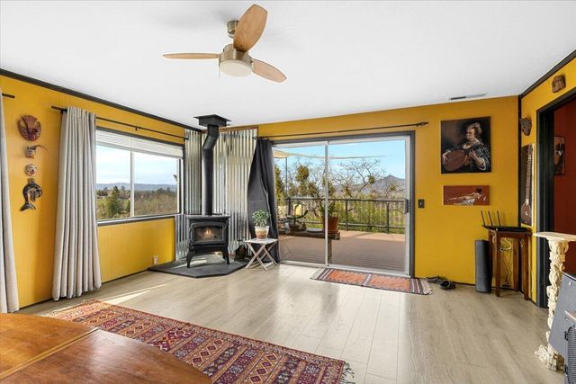 345 Carmen Road, Talent, OR 97540