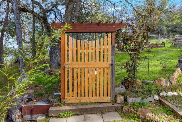 345 Carmen Road, Talent, OR 97540