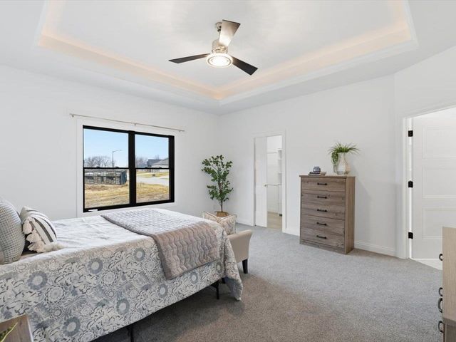 6817 Timber Court, Bettendorf, IA 52722