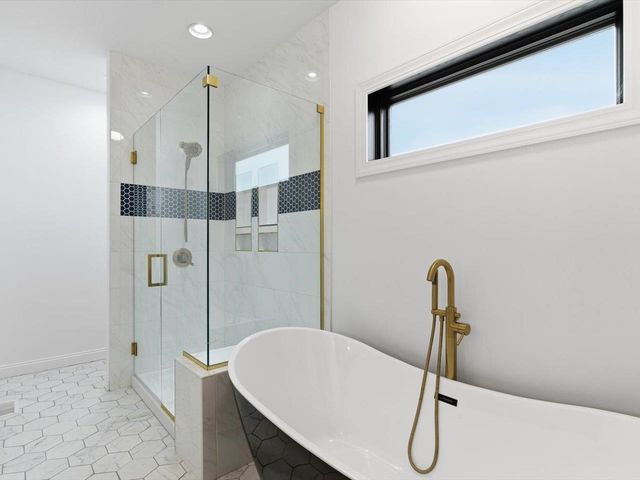 6817 Timber Court, Bettendorf, IA 52722