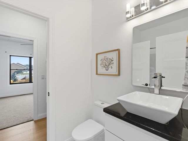 6817 Timber Court, Bettendorf, IA 52722