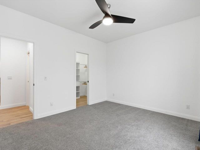 6817 Timber Court, Bettendorf, IA 52722