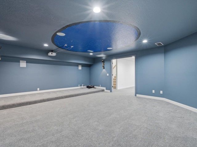 6817 Timber Court, Bettendorf, IA 52722