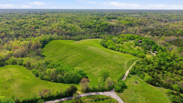 1092 Bushtown Road, Harrodsburg, KY 40330