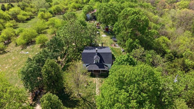 1092 Bushtown Road, Harrodsburg, KY 40330