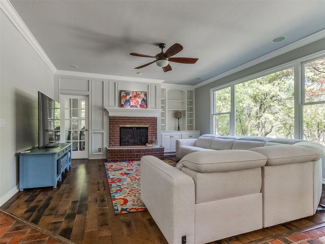 433 Hollowdale, Edmond, OK 73003