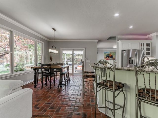 433 Hollowdale, Edmond, OK 73003