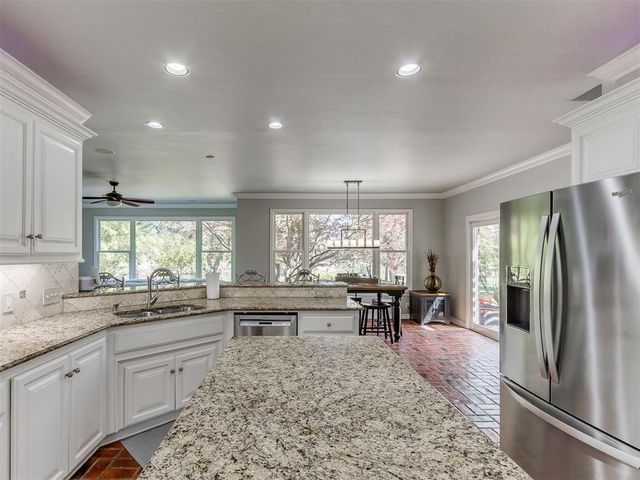 433 Hollowdale, Edmond, OK 73003